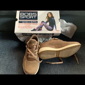 Skecher Tennis shoes